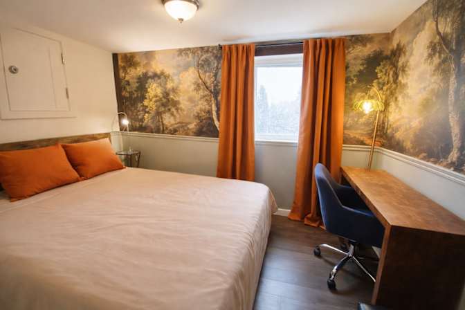 KC Cassily's room