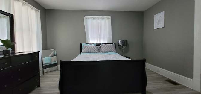 GBU Holdings Group's room