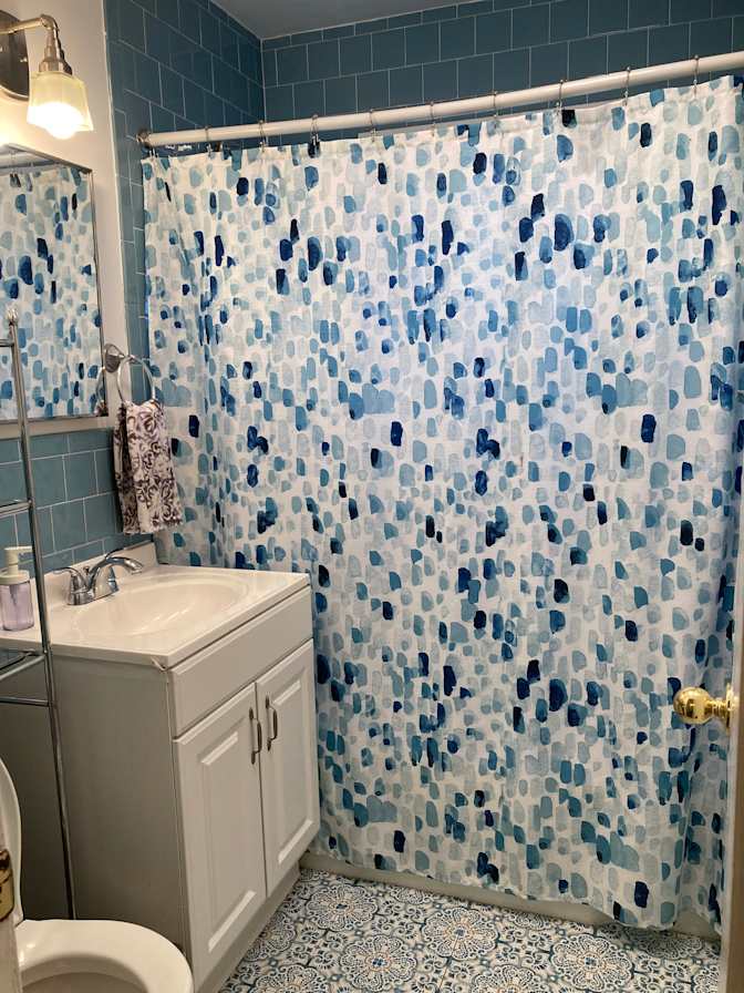 College Park Bed and Bath's's room