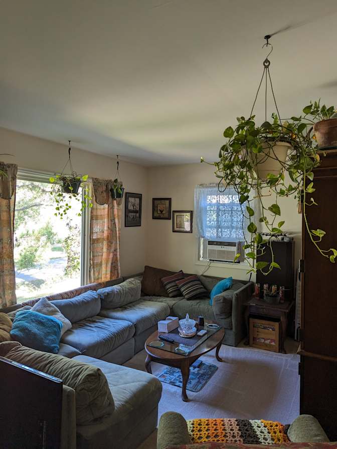 Richardo's room