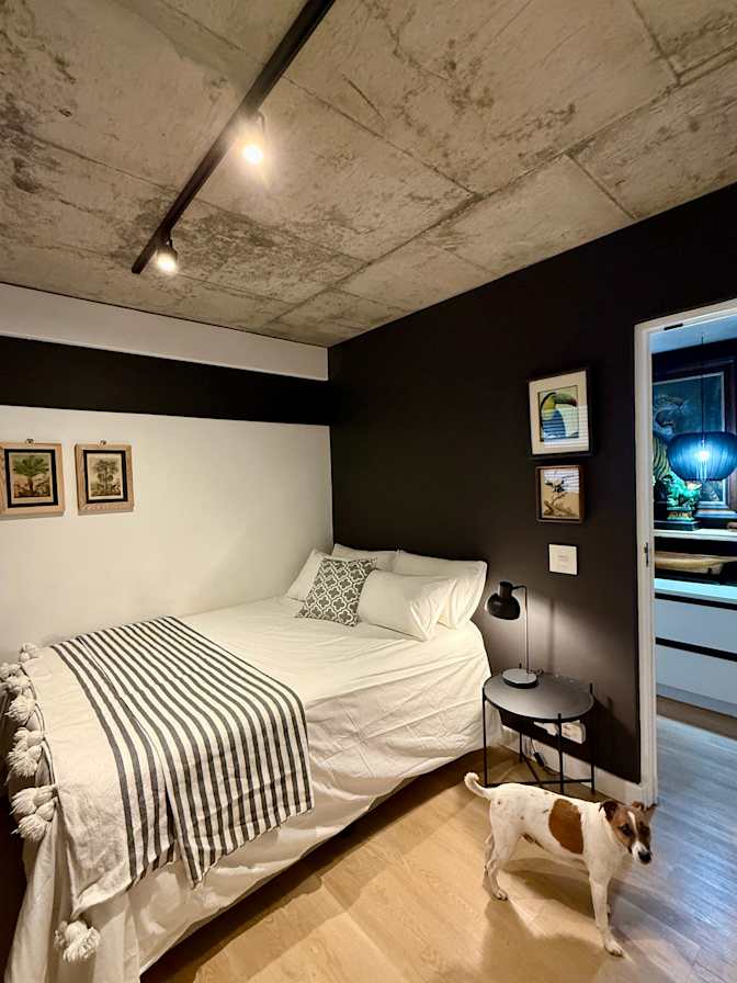 Simon's room