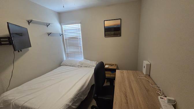 Leo's room