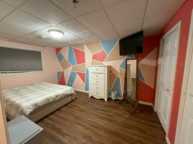 Jennifer's room