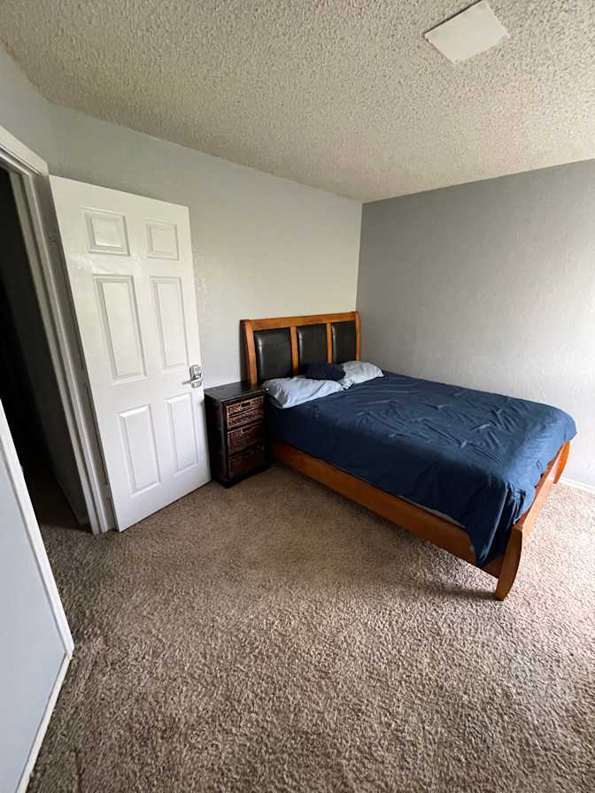 Armando's room