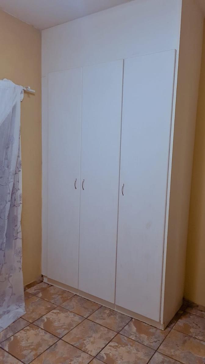 Victoria's room