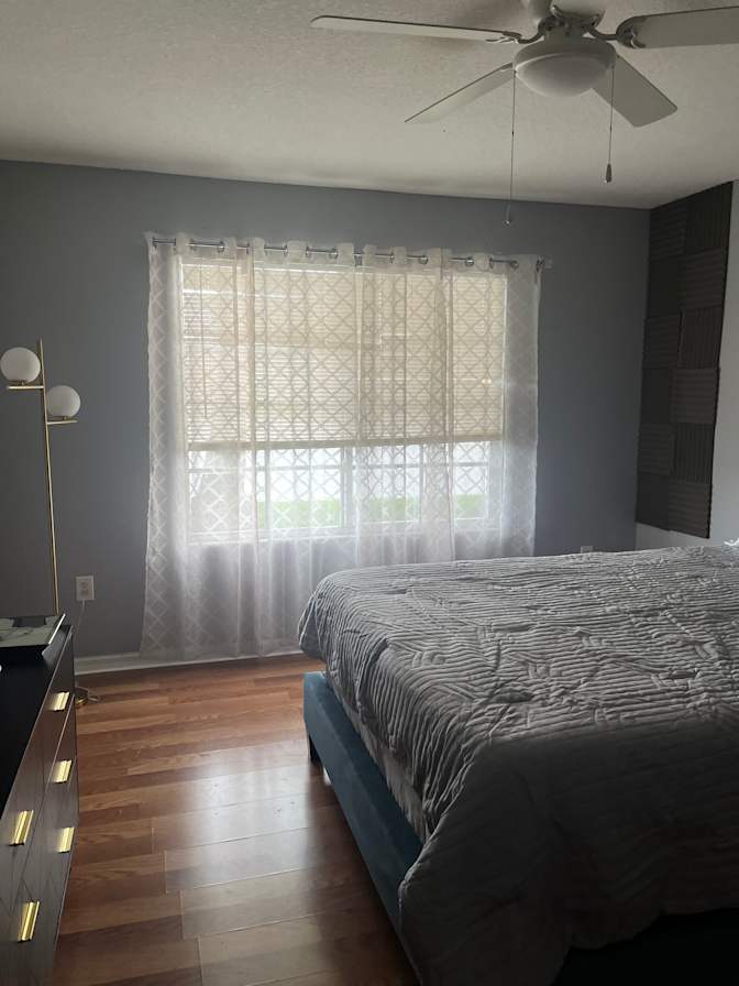Debra Thomas's room