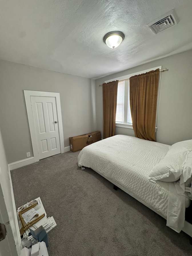 Jordana's room