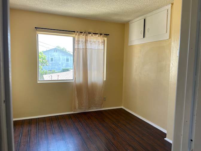 Suthy's room