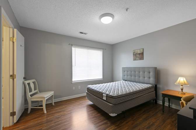 Alcove Rooms's room