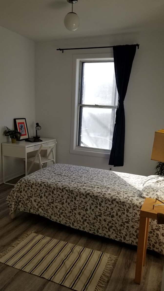 Lisa's room
