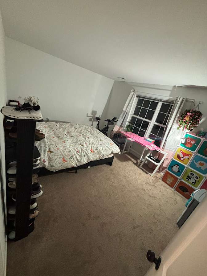 Manuel's room
