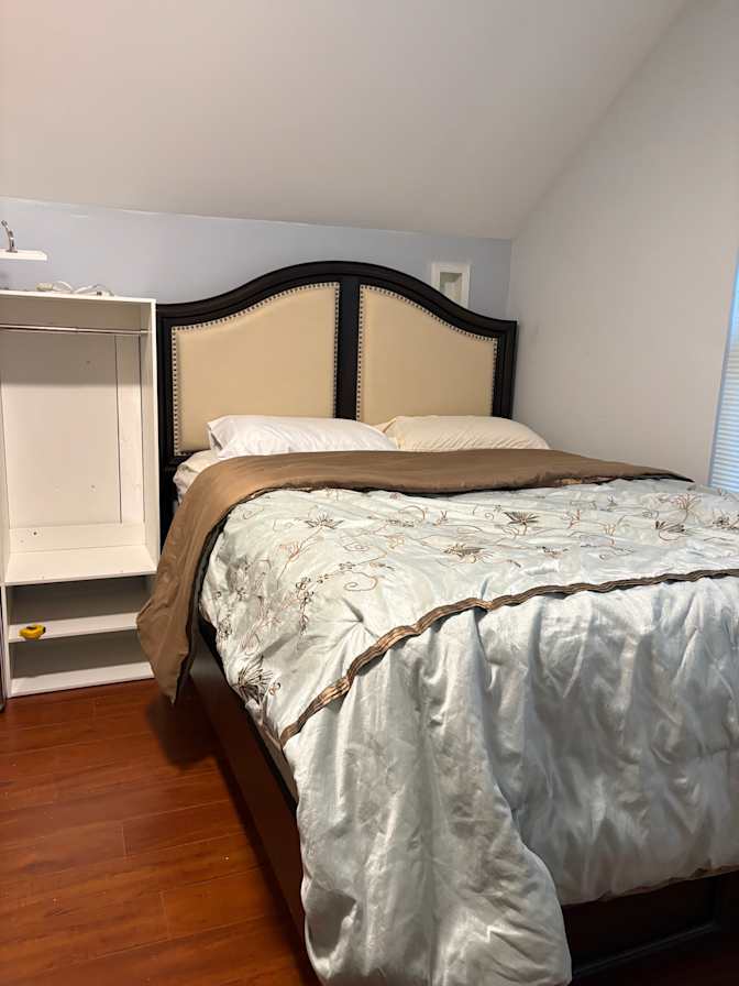 Felicia's room