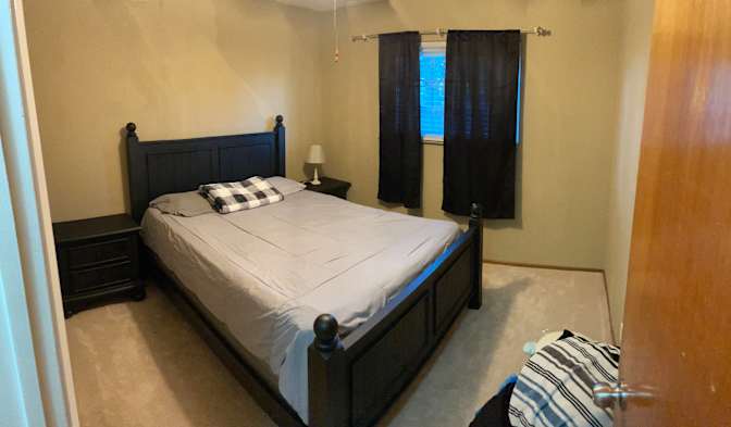 Edgar  Ramos's room
