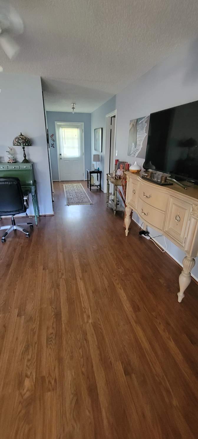 Lyne lheureux's room