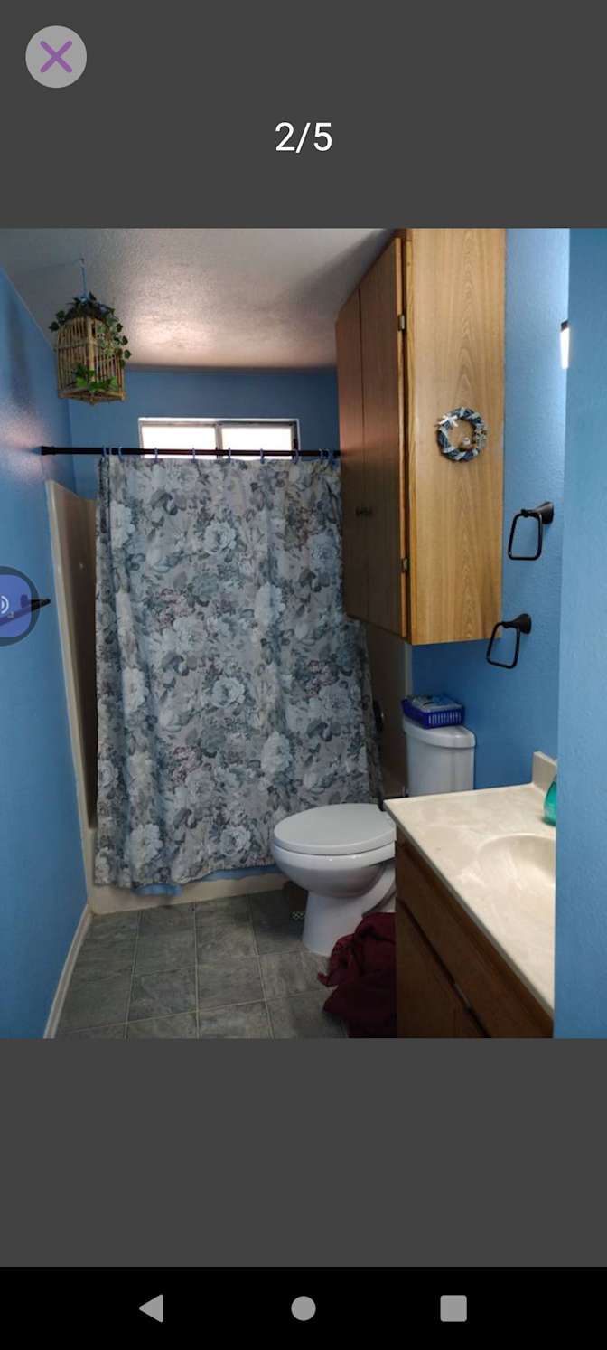 Linda's room
