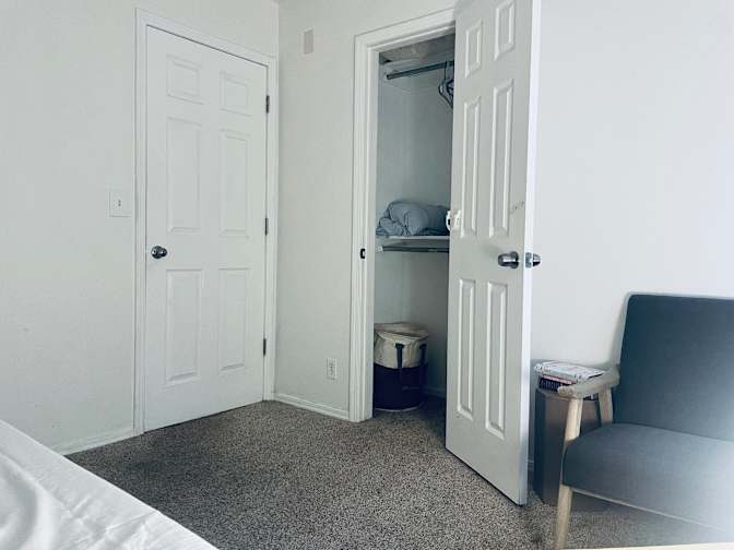 Saleck's room
