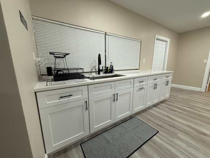 Dee's room