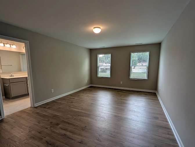 Alcove Rooms's room