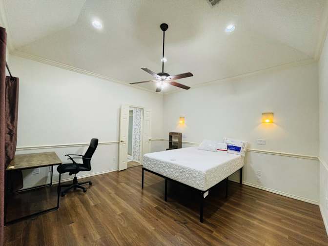 KHANH's room