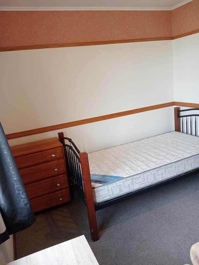 Gareth's room