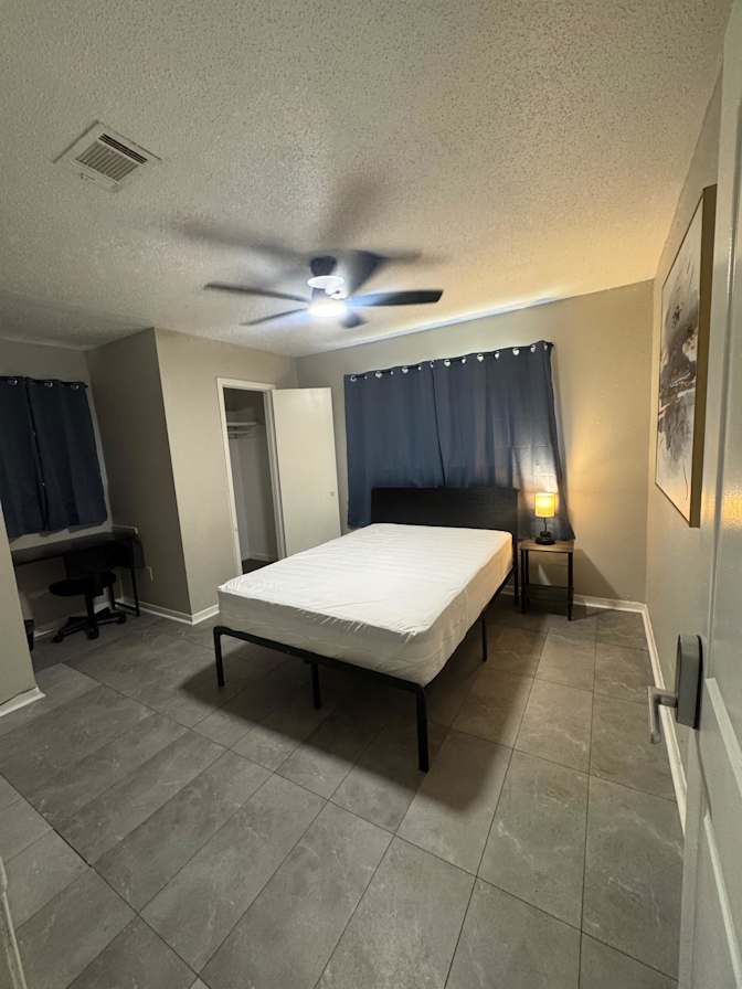 PadSplit's room