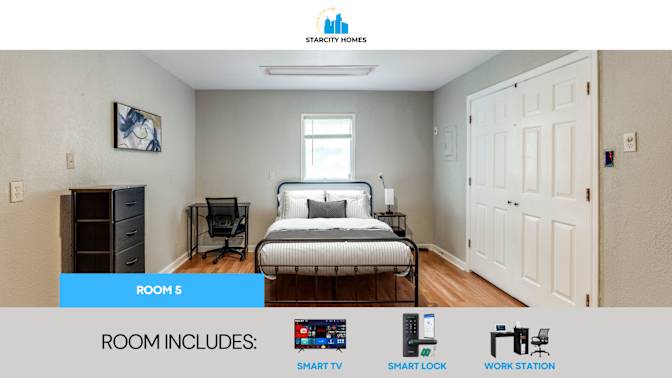 StarCity Homes's room