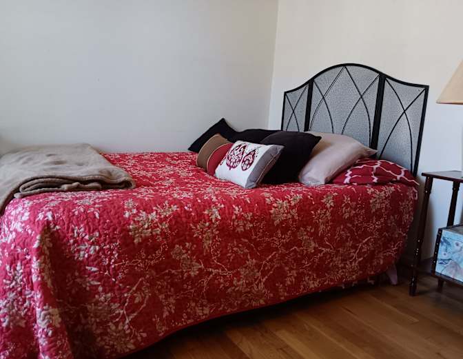Sandi's room