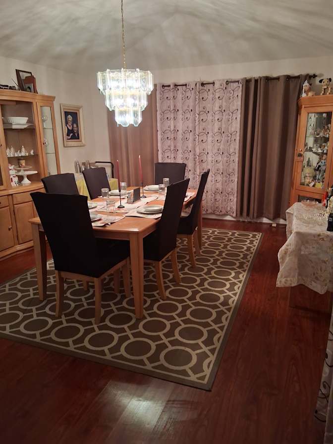 Carl's room