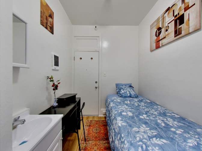 Ike's room