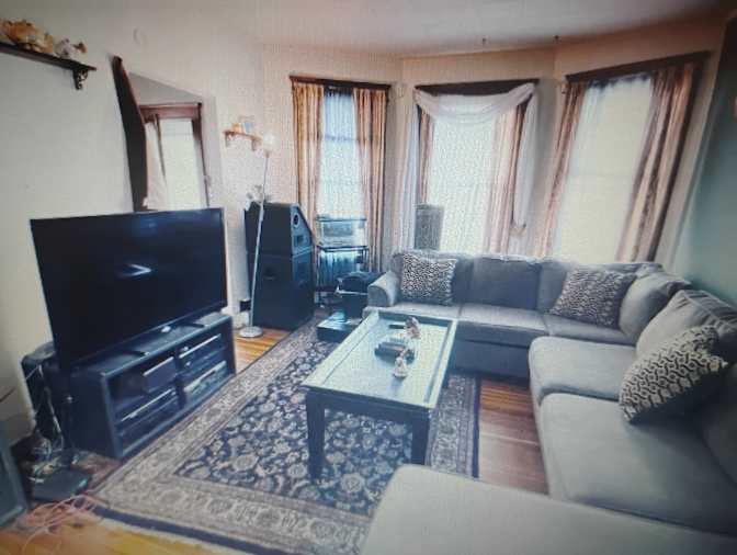 Lee's room