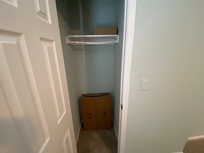 Alcove Rooms's room