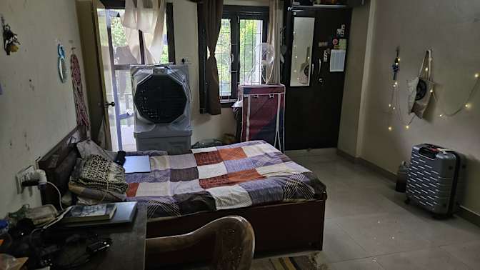 Poorvi's room