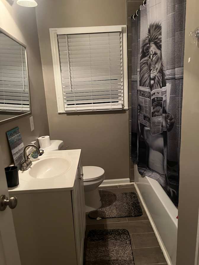 Tara M's room