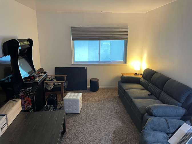 PRIVATE BEDROOM - Danbury - Connecticut - Office - Music - Craft Studio's room