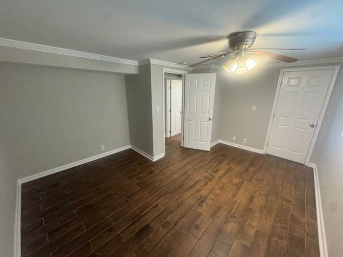 Alcove Rooms's room