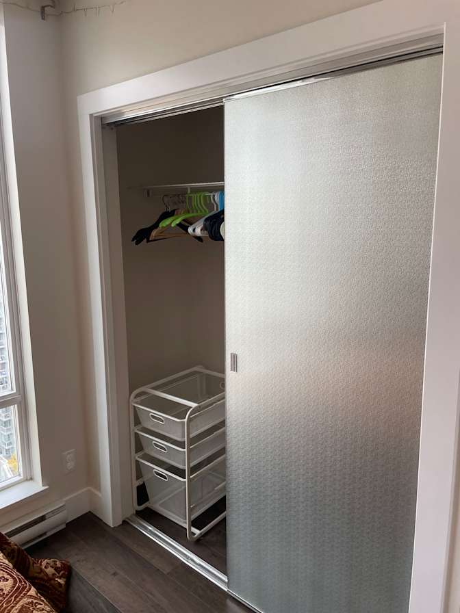 Lee's room