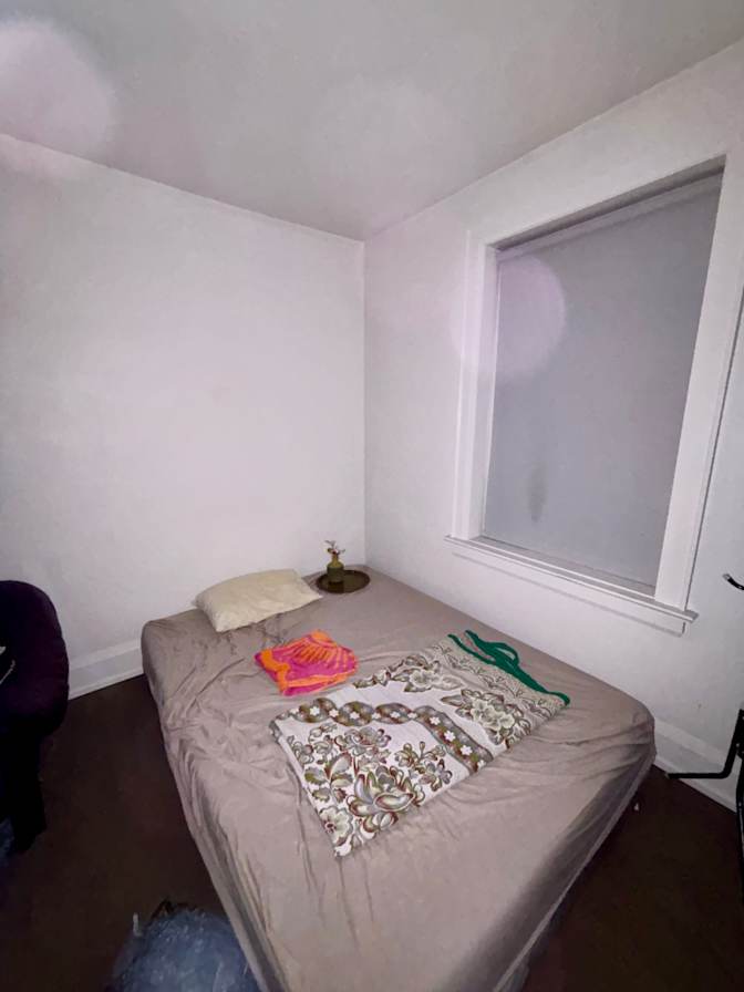 Elen's room