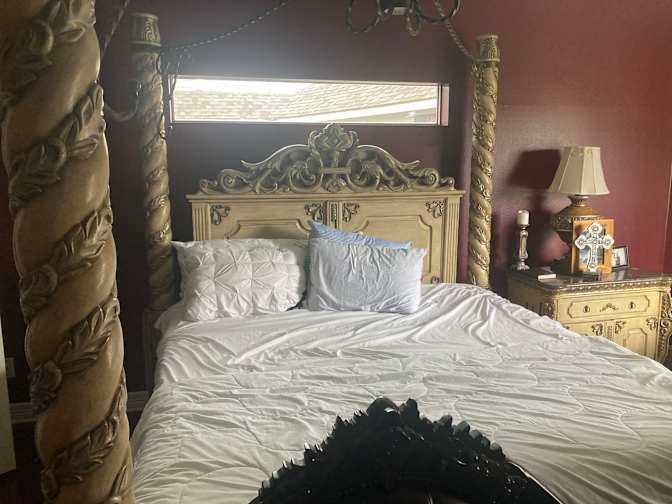 Stephen's room