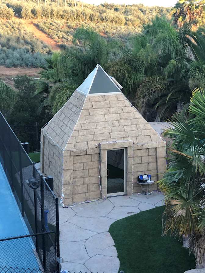 Bob's room