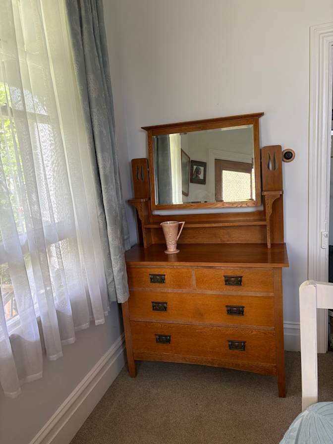 Jo's room
