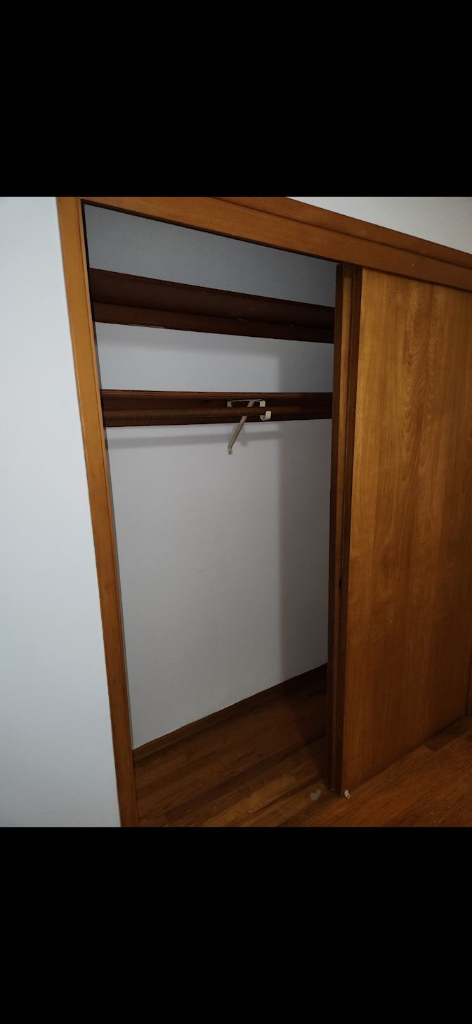 Dustin's room