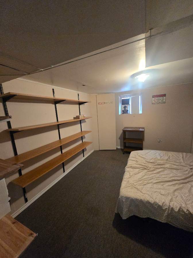 Suzanne Mills's room