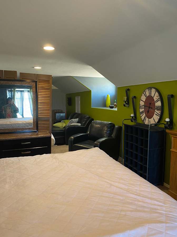 Stephanie's room