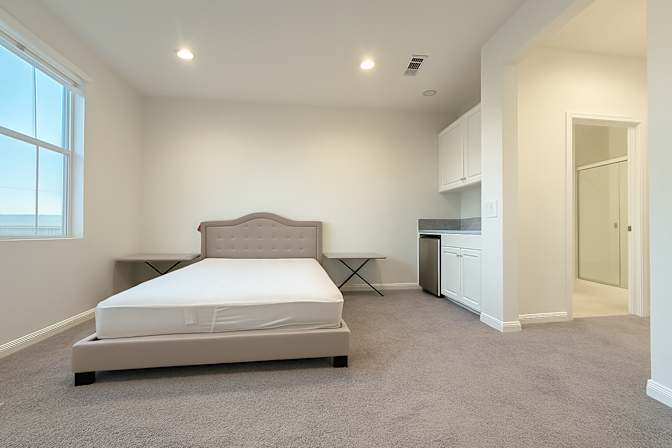 Lakevilla's room