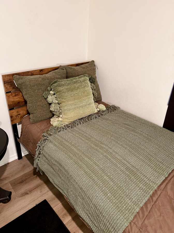 elizabeth's room