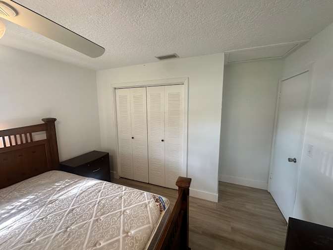 Colton Sawyer's room