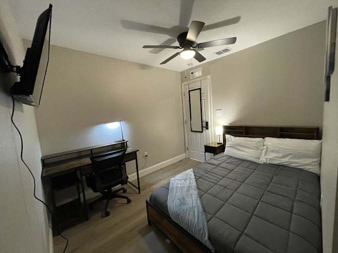 PadSplit's room