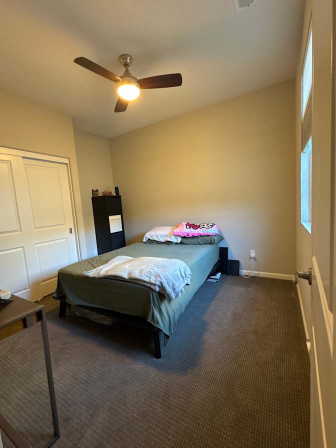 Jeiny's room