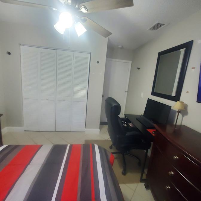 Jason Bryan, Realtor's room
