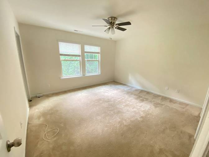 Alcove Rooms's room